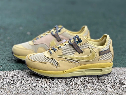 Travis Scott x Nike Air Max 1 Saturn Gold DO9392-700