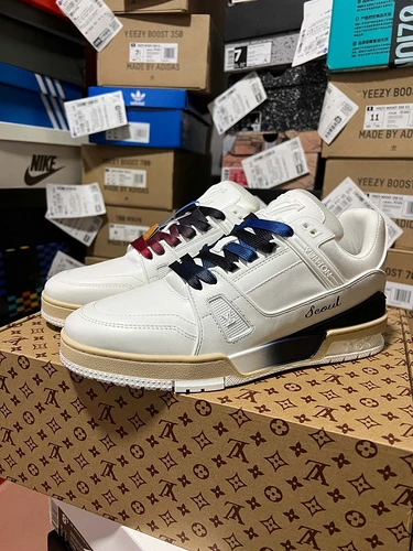 Louis Vuitton Trainer White Red Black Blue