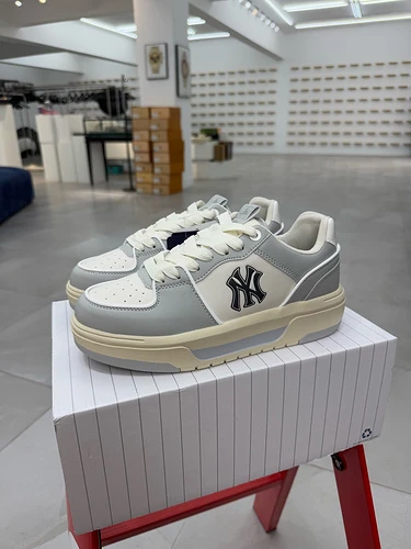 MLB Chunky Liner Grey Dad Shoes