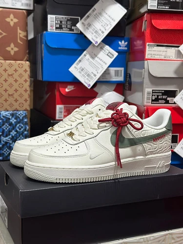 Nike Air Force 1 '07 LV8 White Green Snake Year HV5979-130