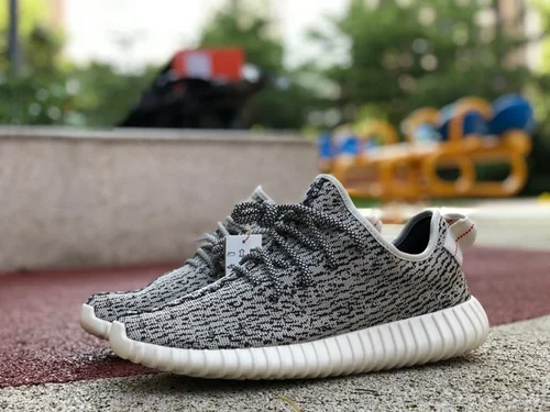 Adidas Yeezy 350 Boost in Grey