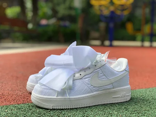 Nike Air Force 1 07 LX White AF1 Bow Low-Top Sneakers DV4244-111