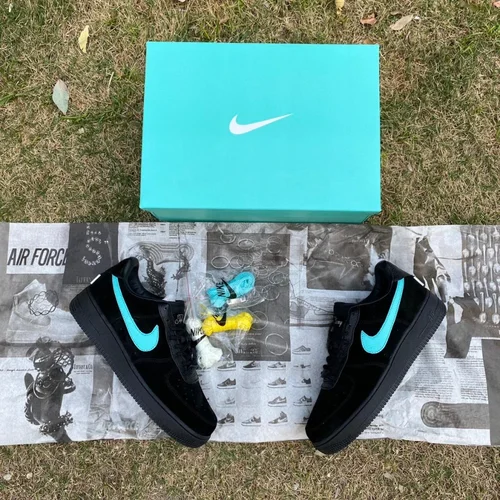 Tiffany & Co. x Nike Air Force 1 Low Black DZ1382