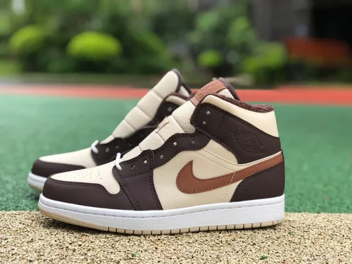 Air Jordan 1 Mid DO6699-200 Basalt Brown Retro Basketball Shoes