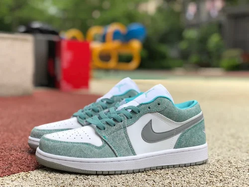 Air Jordan 1 Low DN3705-301 Tiffany Green Retro