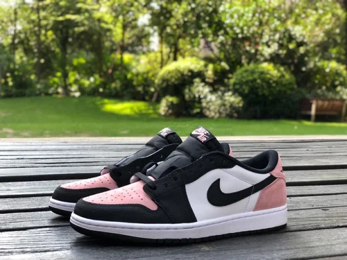 Air Jordan 1 Low CZ0790-061 Black Pink Bleached Coral Retro