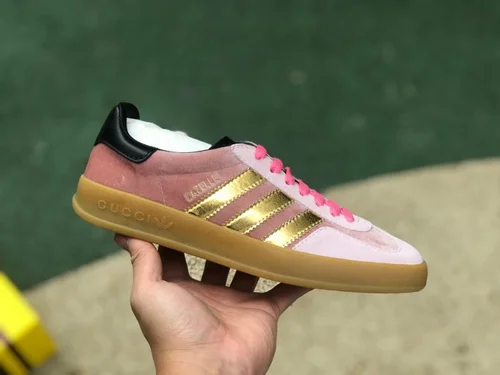 Adidas Originals x GUCCI Gazelle Low-Top Sneakers in Dusty Pink