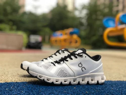 On Running Cloud x 3 Shift White Black Men's Shoes