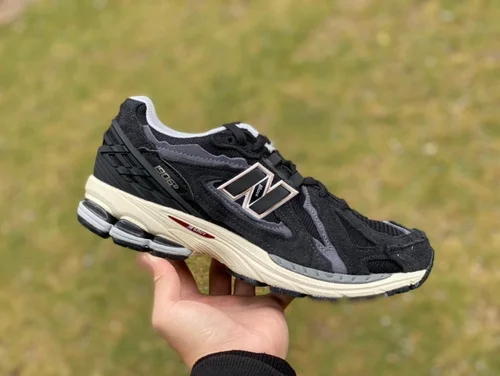 NB 1906R Black Yellow Sole New Balance 1906R Retro Running Shoes M1906DD