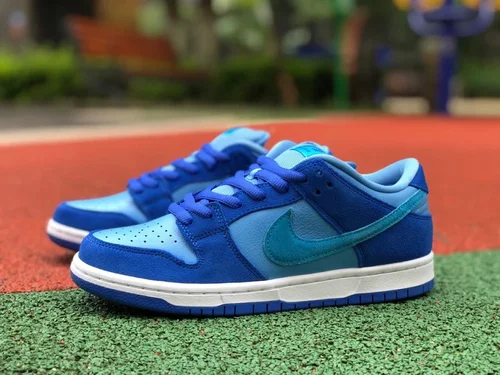 Nike SB Dunk Low Blue Raspberry Retro Sneakers DM0807-400