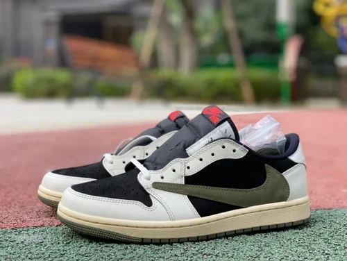 Travis Scott x Air Jordan 1 Low DZ4137-106 Olive Green T1 Version