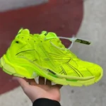 Balenciaga Runner Fluorescent Green Sneakers 211112ss0816