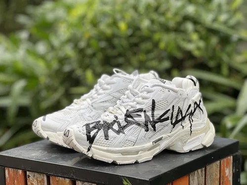 Balenciaga 7.0 White Distressed Vintage Dad Shoes