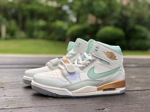 Air Jordan Legacy 312 DR8486-131 Mint Green