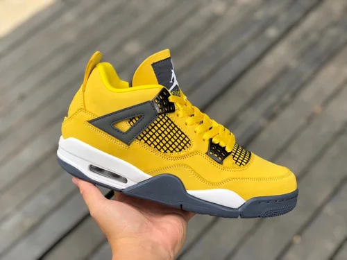 Air Jordan 4 Retro CT8527-700 Black Yellow