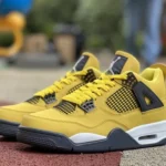 Air Jordan 4 CT8527-700 Black Yellow