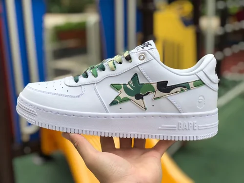 BAPE STA SK8 Low-Top Shoes in White and Green Camo