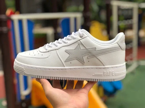 BAPE STA SK8 Low-Top Shoes in White and Grey