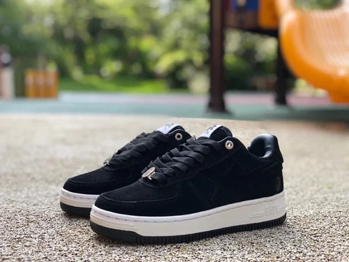 BAPE STA SK8 Low-Top Shoes in Black and White with Suede