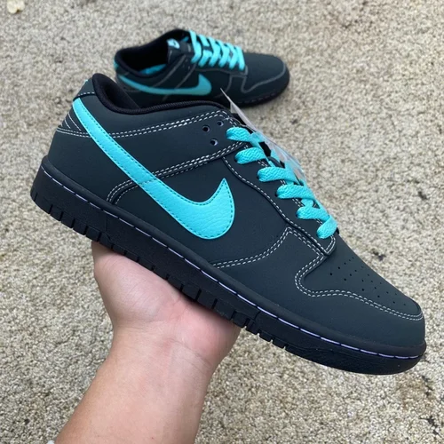 Tiffany & Co. x Nike Air Force 1 Low GT0627-332