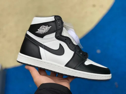 Air Jordan 1 High BQ4422-001 Black White 85 Cost-Effective Version