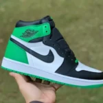 Air Jordan 1 High DZ5485-031 Lucky Green Retro