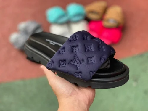 Louis Vuitton Pool Pillow Comfort Navy Velcro Slides