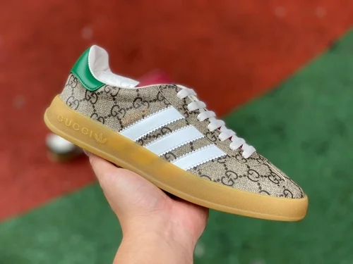 GUCCI x Adidas Originals Canvas Low-Top Lace-Up Sneakers in Ebony