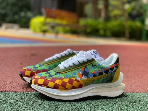 Sacai x Nike Woven Green Gusto DR5209300