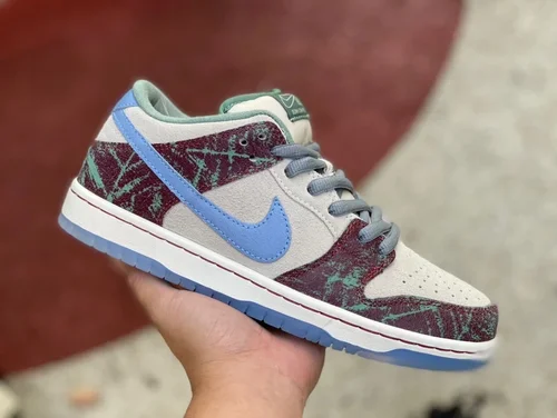 Nike SB Dunk Low White Purple Graffiti FN4193100