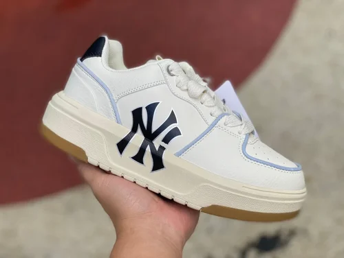 MLB White Beige NY Yankees Dad Shoes 3ASXCA12N-50WHS