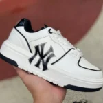 MLB White Black NY Yankees Dad Shoes 3ASXCA12N-C0001