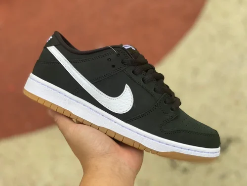 Nike Dunk SB Low Black White Gum CD2563-001