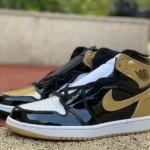 Air Jordan 1 High 861428-001 Black Gold Top 3 Retro