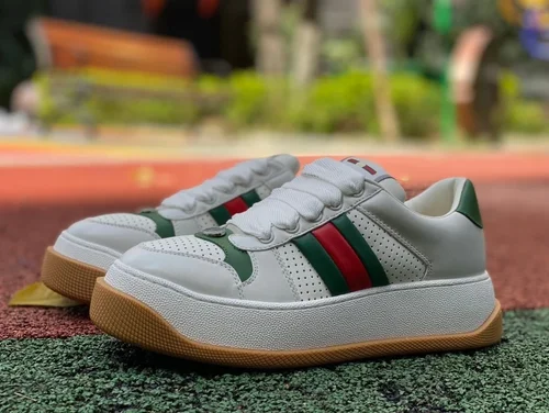 GUCCI Screener Padded Leather Cut-Out Platform Sneakers in White & Green