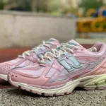 NB 1906R Pink New Balance 1906R Retro Sneakers M1906NLN