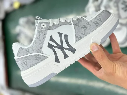 MLB NY Print Dad Shoes