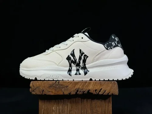 MLB 3.0 White Black Chunky Runner Basic GP008