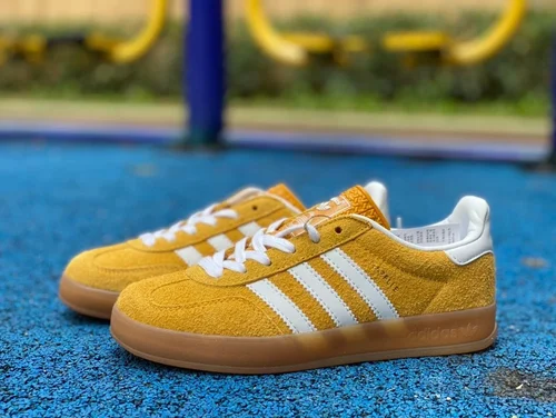 Adidas Gazelle White Yellow Retro Sneakers HQ8716