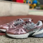 Nike V2K Run Pink Grey Retro Sneakers FD0736-200