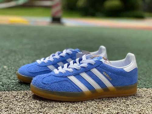 Adidas Samba Blue Retro Sneakers HQ8717