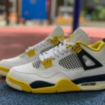 Air Jordan 4 AQ9129-101 White Orange