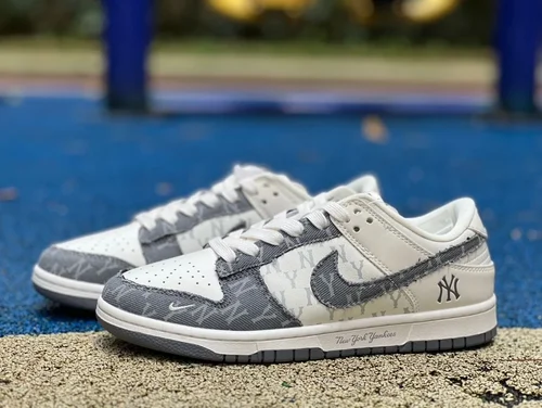 Nike Dunk x MLB New York Yankees White Grey Retro Sneakers DQ1098-347