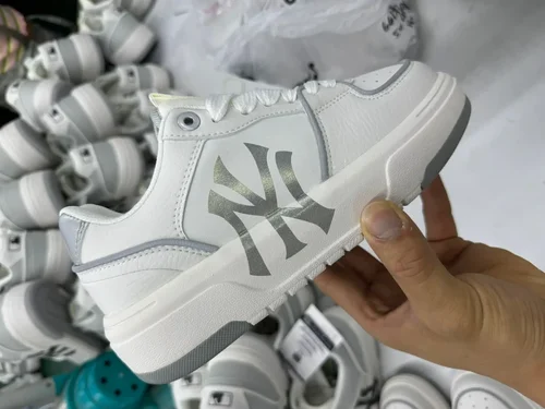 MLB White Grey NY Yankees Chunky Liner Casual Shoes