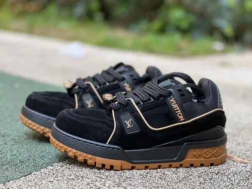 Louis Vuitton Trainer Maxi Black Gum