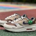 Division St. x Nike Air Max 1 University of Oregon Beige Brown HQ2640-200