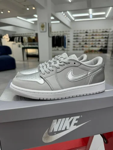 Air Jordan 1 Low CZ0790-002 Silver Grey