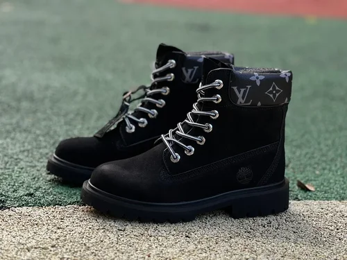 Timberland x LOUIS VUITTON High-Top Boots in Black