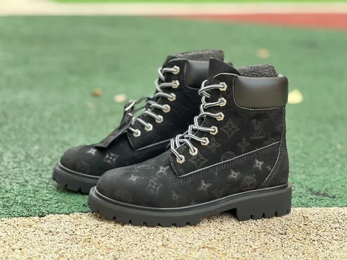 Timberland x LOUIS VUITTON High-Top Boots in Black with Print