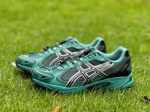 Asics Gel-Kahana TR V4 in Ocean Green